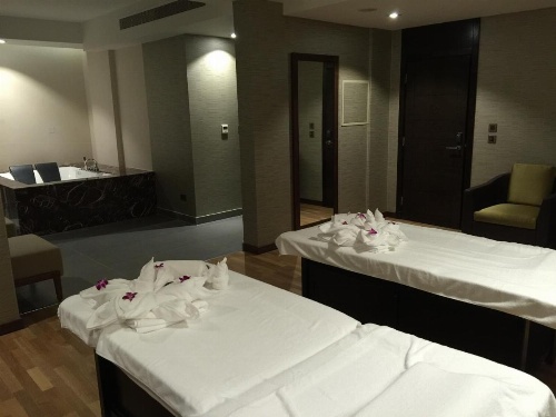 Ramee Rose Hotel image 15