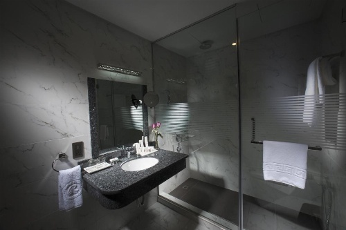 Ramee Rose Hotel image 27