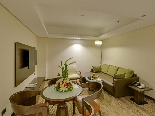 Ramee Rose Hotel image 40